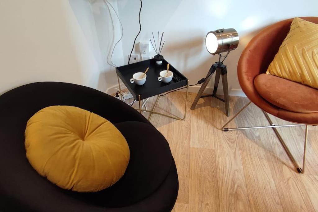 Le Duplex Des Halles Pau Exteriör bild